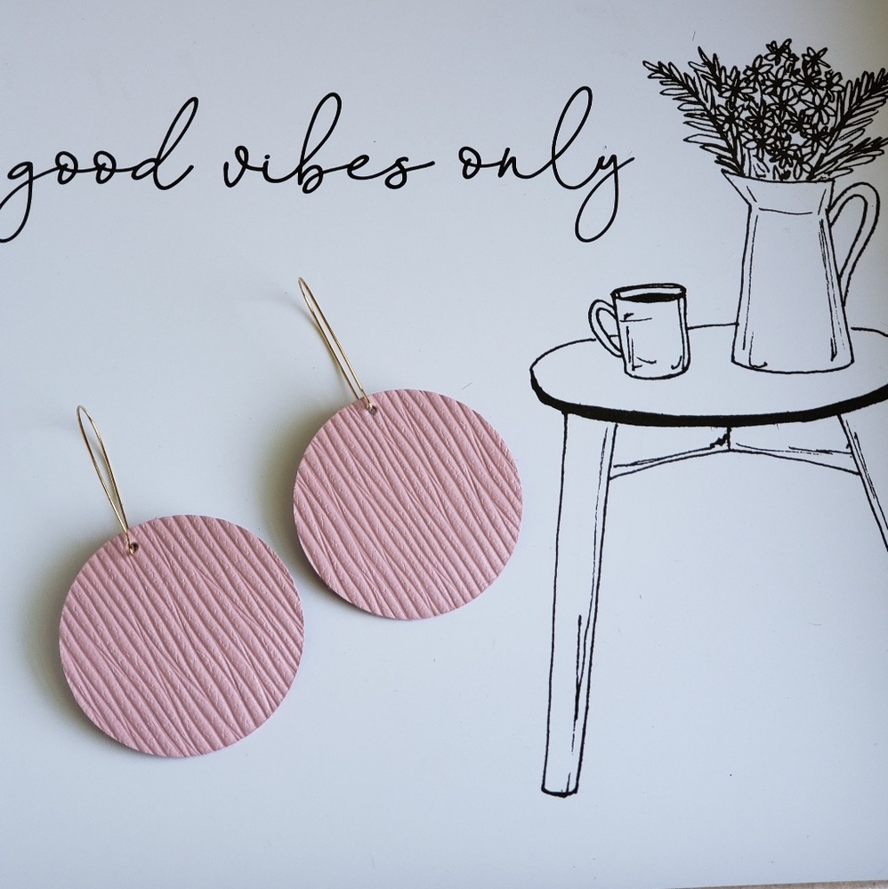 Palm embossed blush pink leather earring